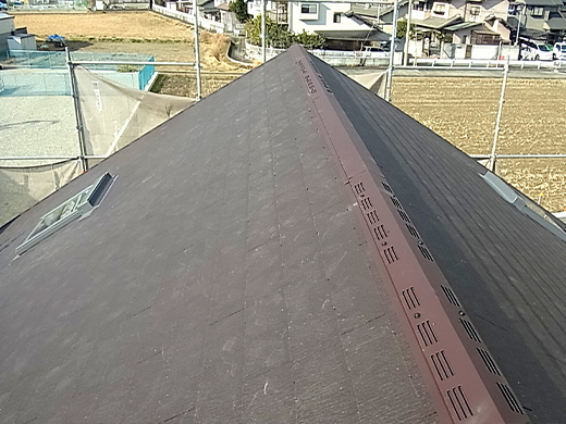 屋根材の浮き・ひび